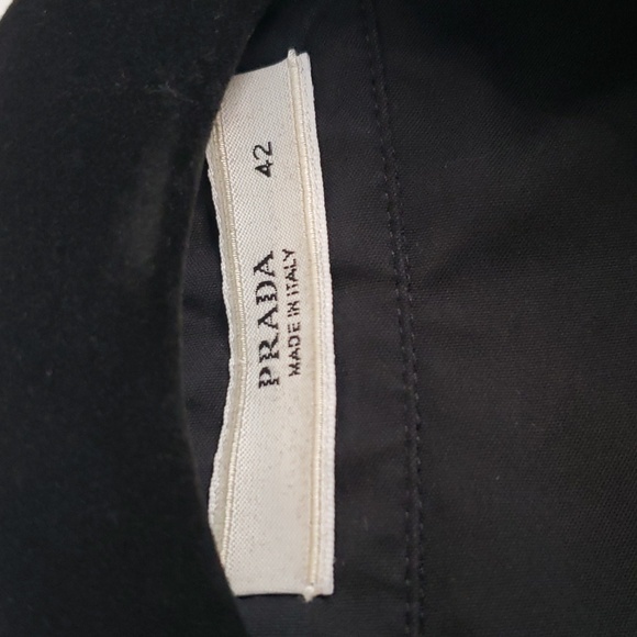 PRADA basic black button up sleeveless shirt - Picture 2 of 10